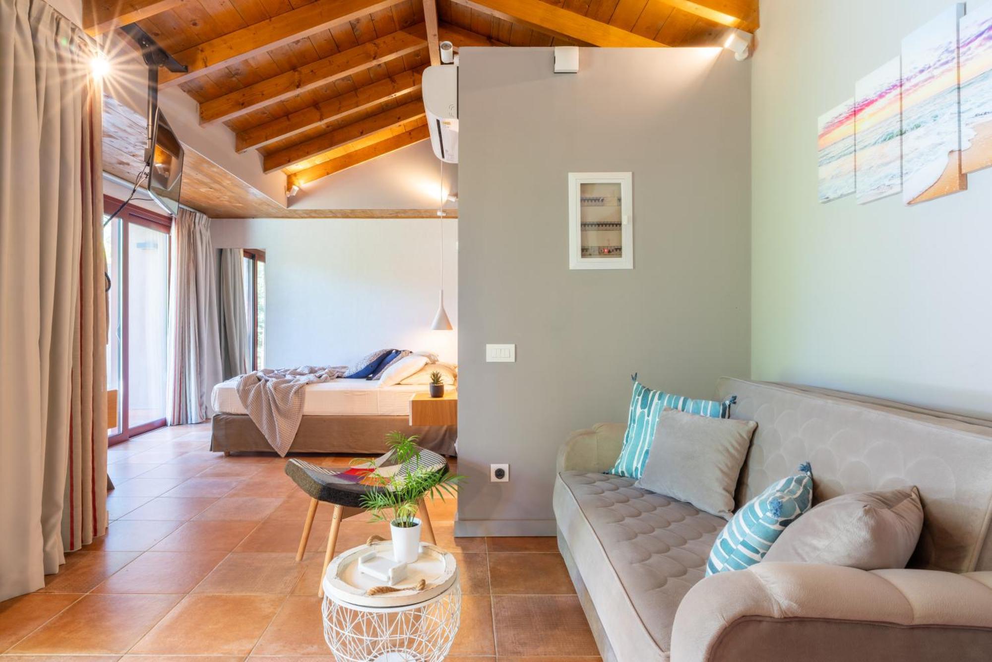 לאסי Klaritz Luxury Suites מראה חיצוני תמונה
