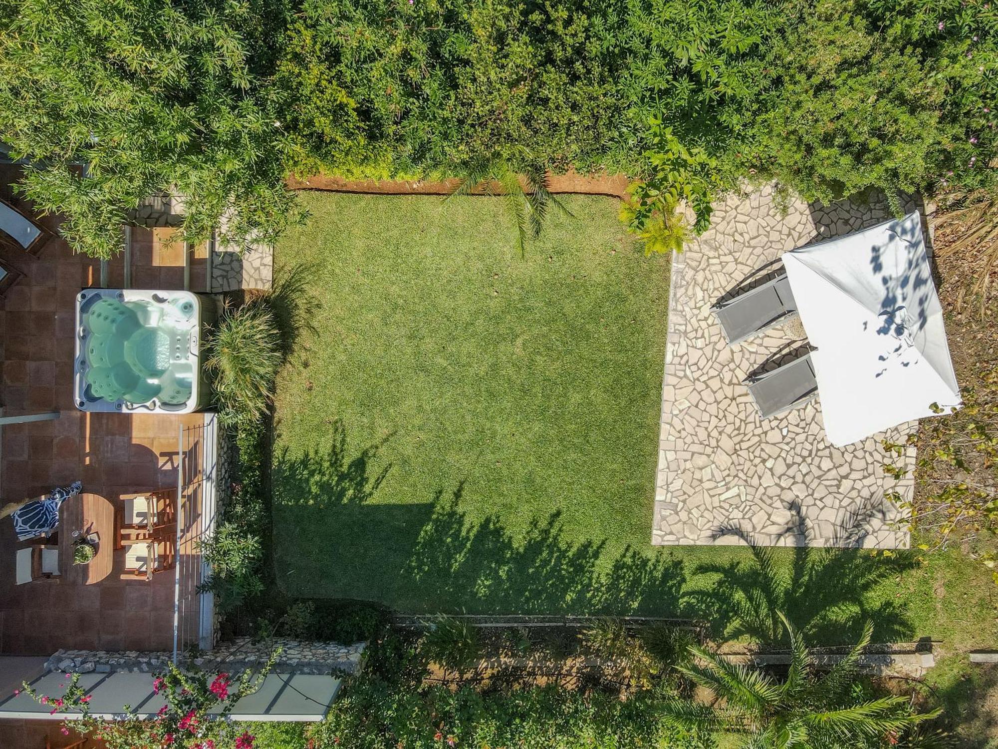 לאסי Klaritz Luxury Suites מראה חיצוני תמונה