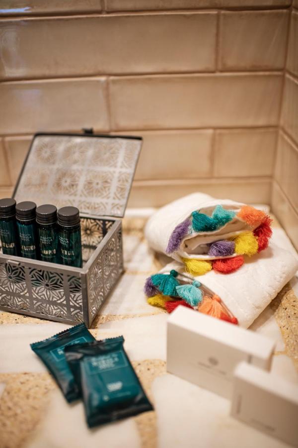 לאסי Klaritz Luxury Suites מראה חיצוני תמונה